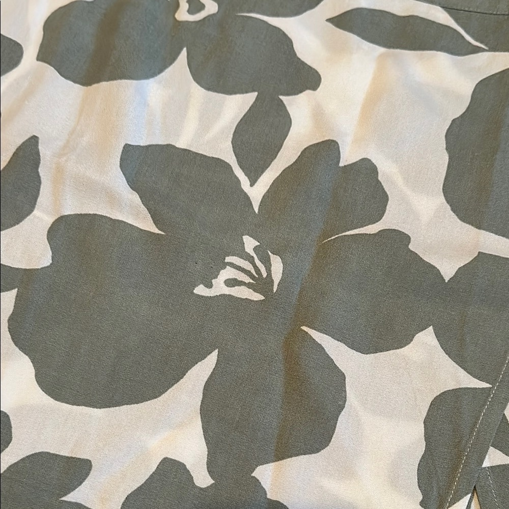 Volcom Women's Floral Skirt - Teal and White - Picture 6 of 8